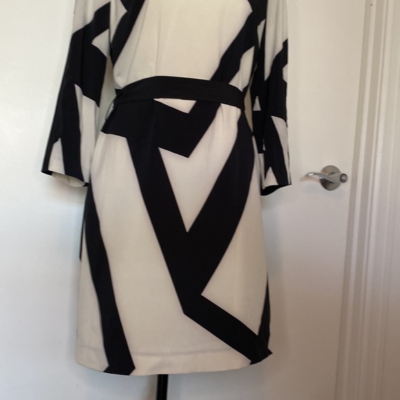 Armani Exchange 3/4 Sleeve Dress with Reversible Belt, 6 - Picture 4 of 14